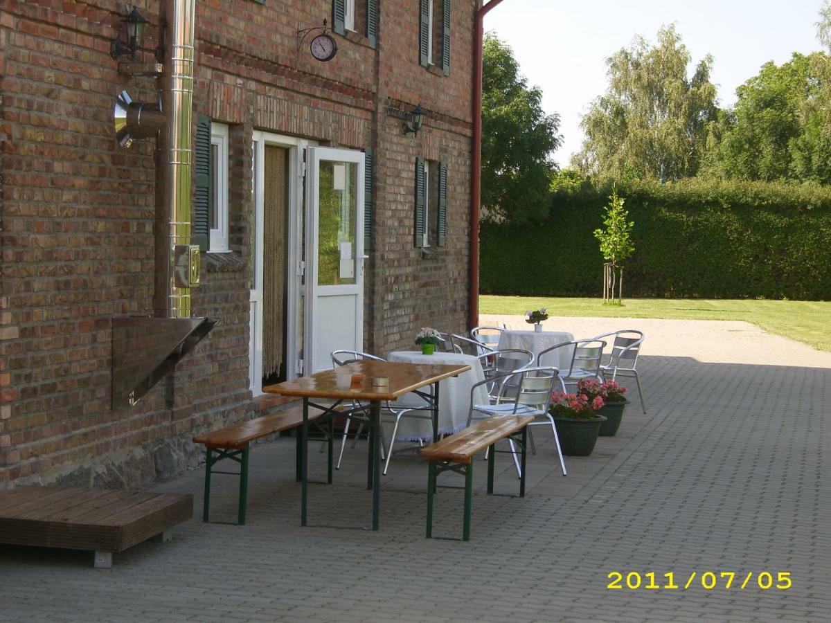 B & B Gross Methling Dargun Exteriér fotografie